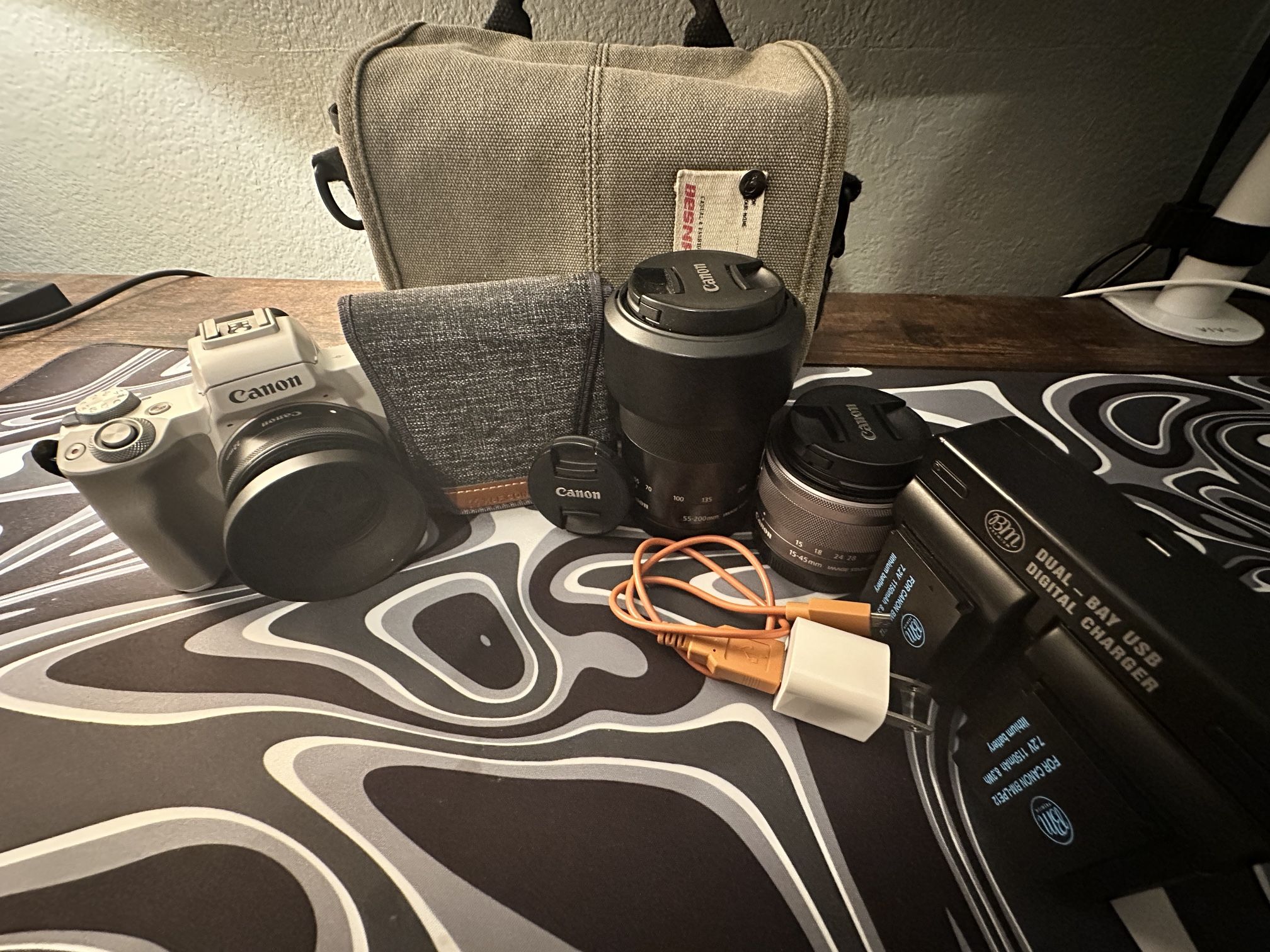 Canon Camera M50 Mark II Bundle