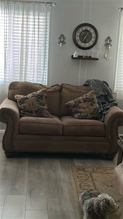 Sofa & loveseat