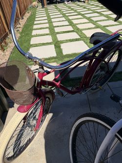 Beach cruiser bikes
