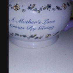 2006 Precious Moments Tea Pot Mother's Love (9".5")