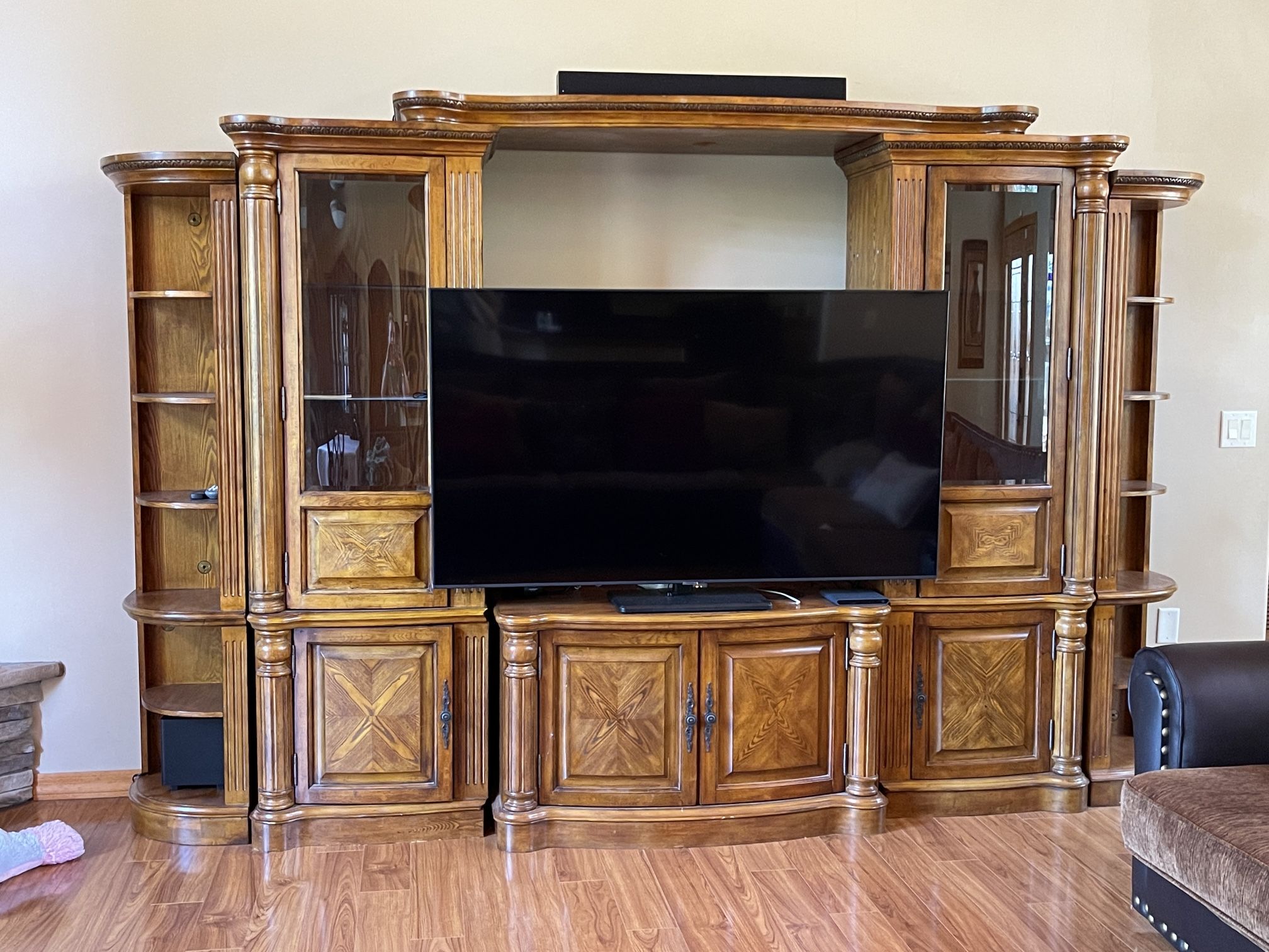 6 Piece Adjustable Entertainment Center 