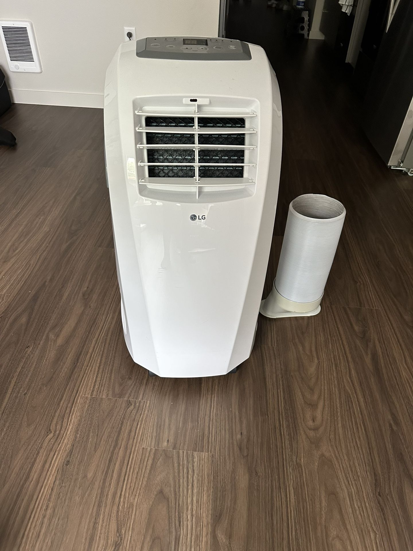 LG Portable A/C Air conditioning Unit