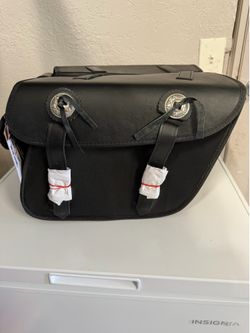 DREAM APPAREL leather motorcycle saddle bags