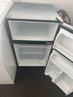 Mini fridge