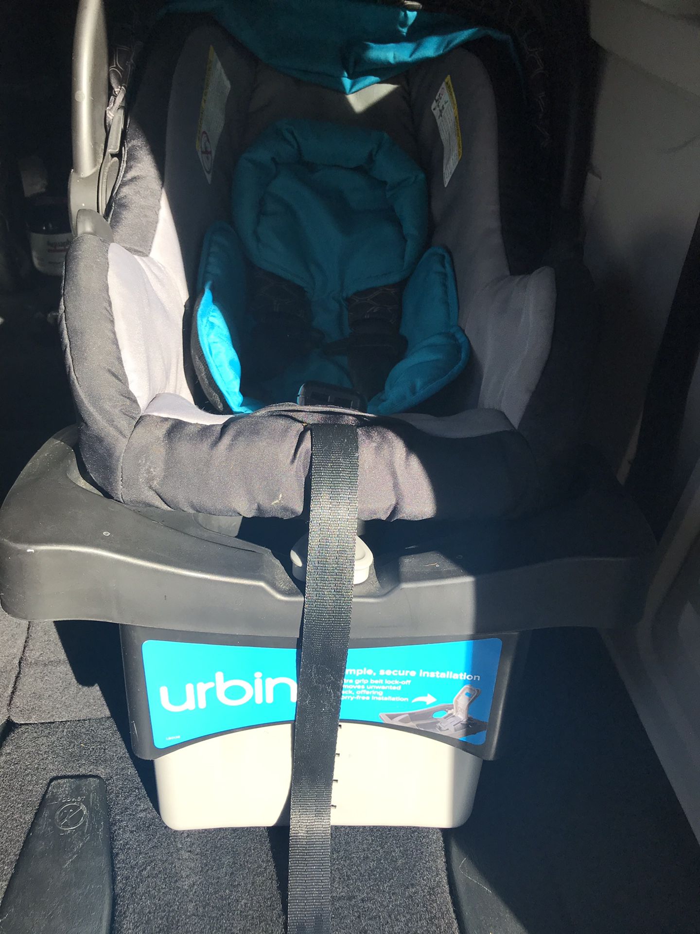Urbini car seat with base