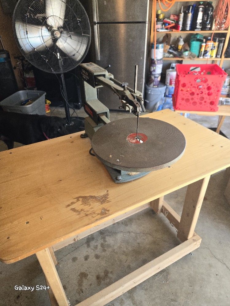 Delta 16 Inch Variable Speed Scrool Saw