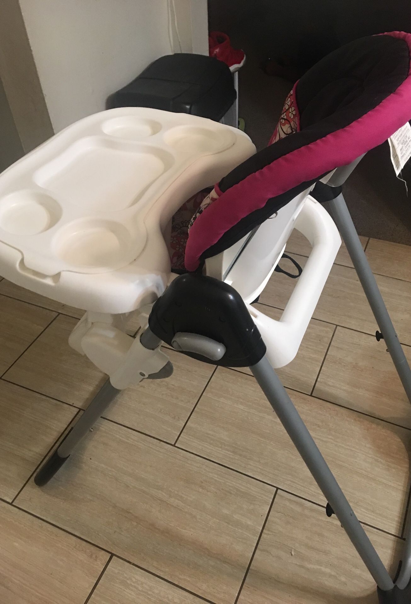 Adjustable High chair
