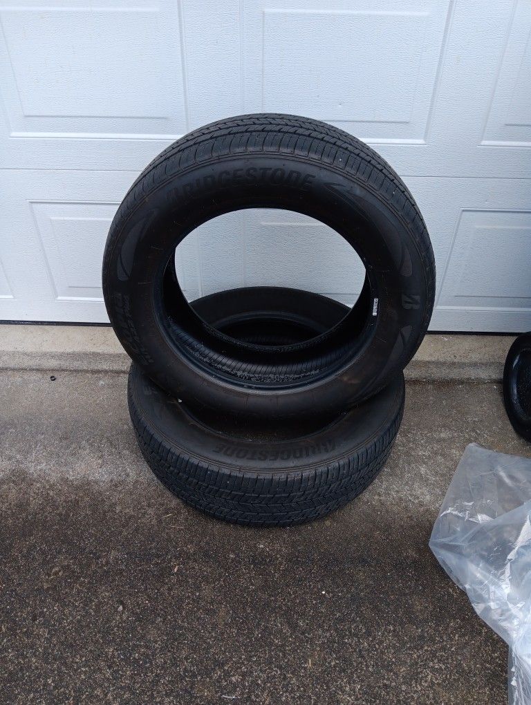 2 Bridgestone 235/60R18 ECOPIA H/L Plus