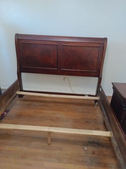 HOME Bedroom Set