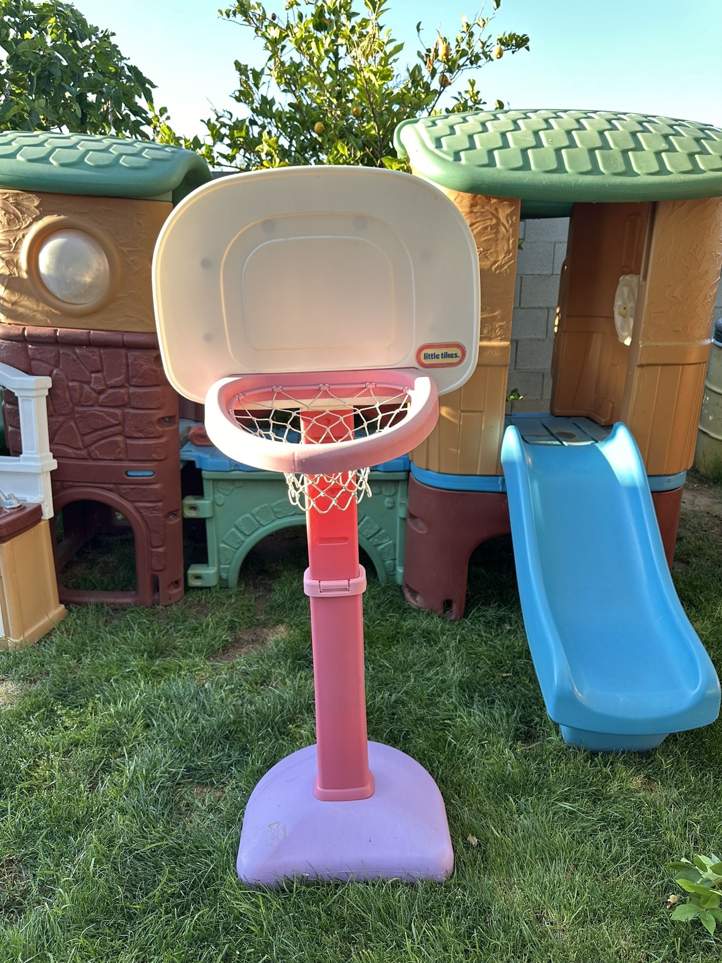Little Tikes Basketball Hoop