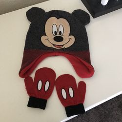 new mickey Hat and gloves toddler