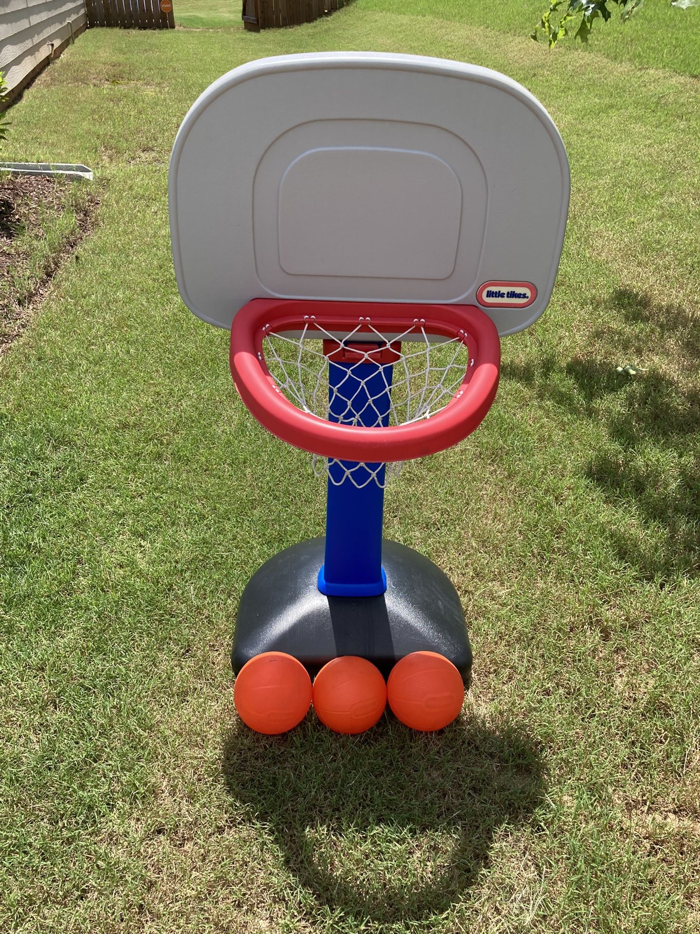 Little Tikes Basketball Hoop
