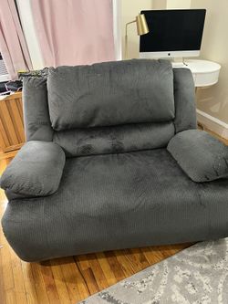 Couch And Recliner Love Seat 