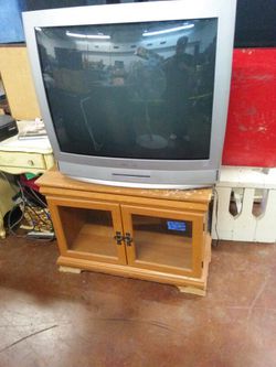 TV and TV stand 40 inches