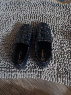 Women’s easy Street slip resistant shoes