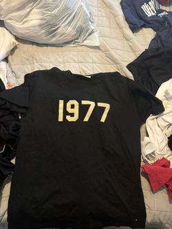 1977 Essential Shirt