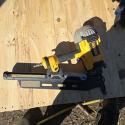 Dewalt Nail Gun 