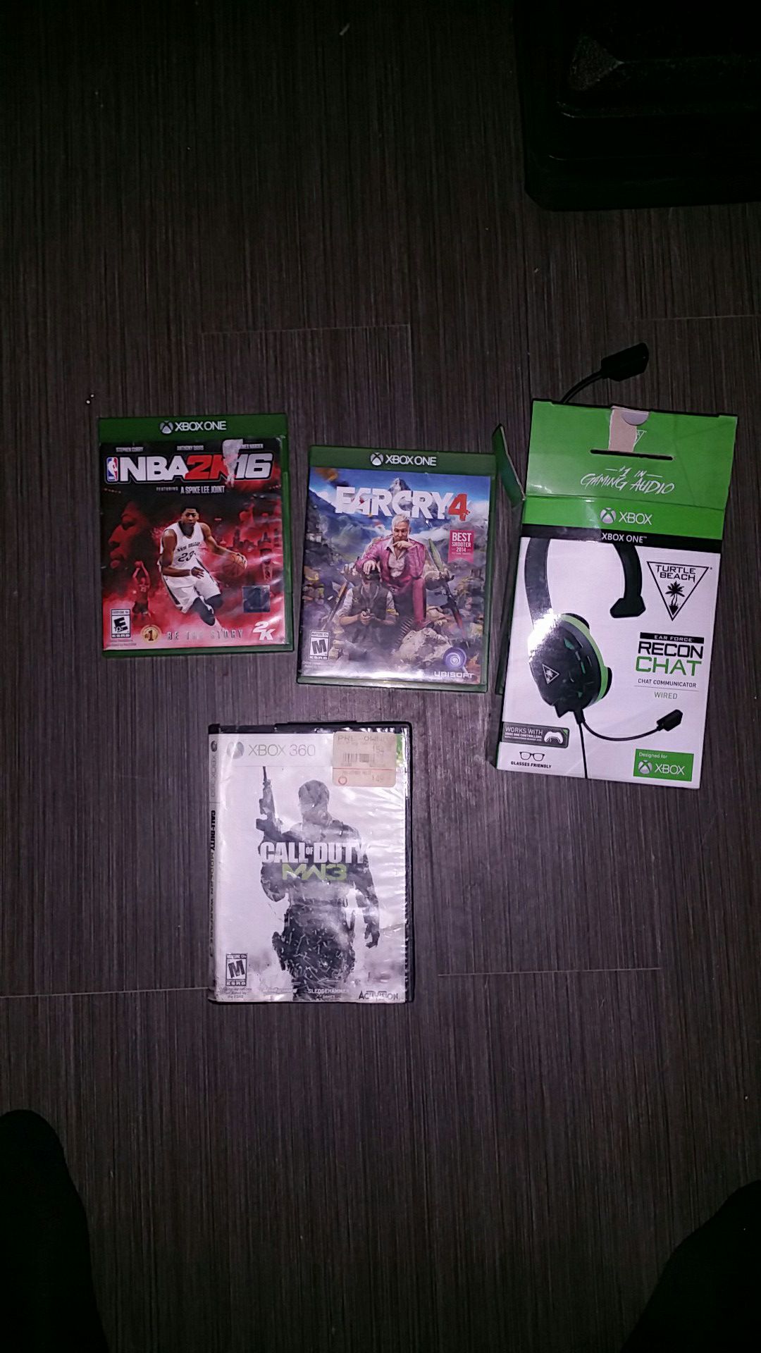 Xbox one games and headphones