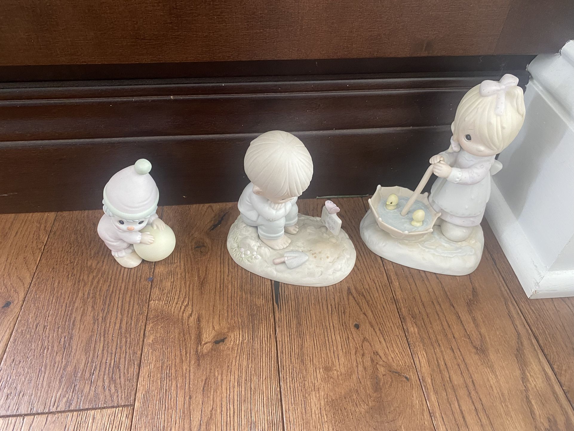 Precious Moments Figurines