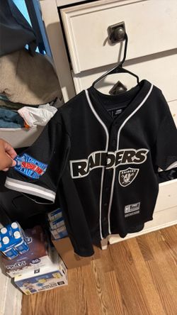 Raiders jersey  size M but runs a bit big