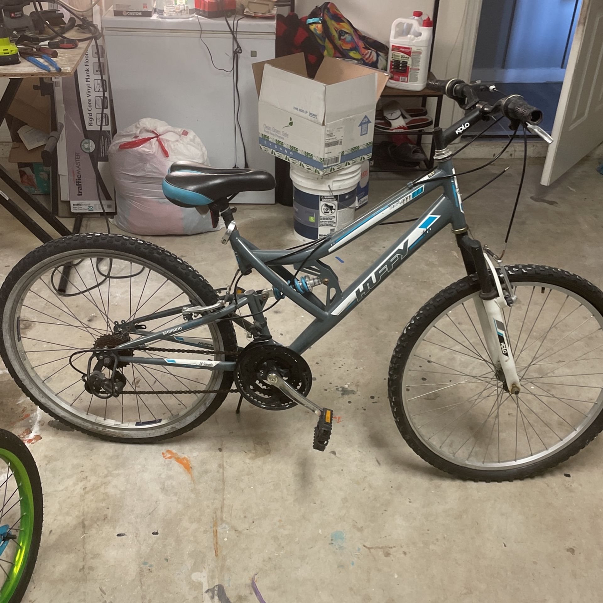 huffy bike, size 26, gray