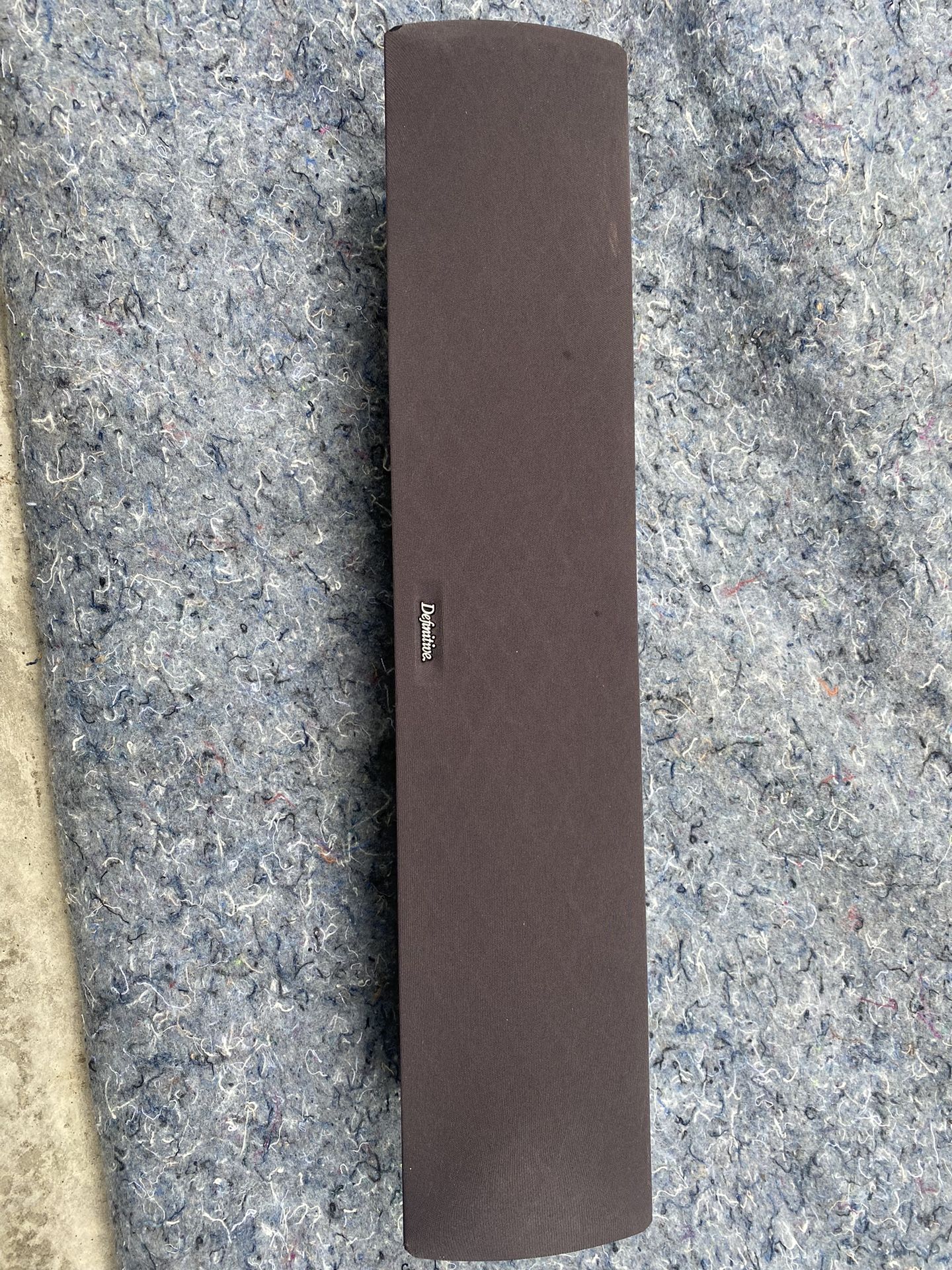 Definitive Technology Mythos Seven And Pair Of Mythos Gems