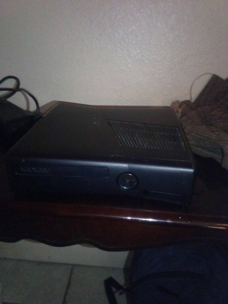Xbox 360 Slim