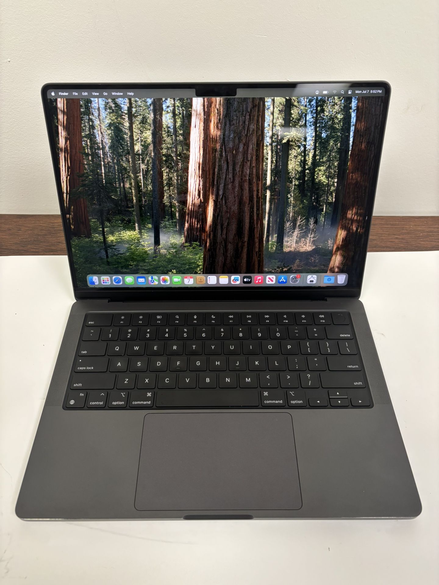 2023 Apple MacBook Pro M3 14 Core 18GB 512GB 30 Counts Charger, Music & Video Software AppleCare 2027