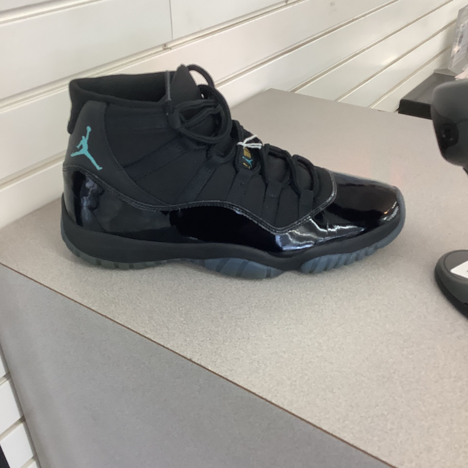 Jordan 11 Gammas