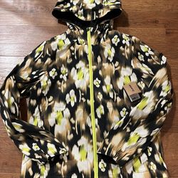 New with tag Dakine waterproof jacket women size S 