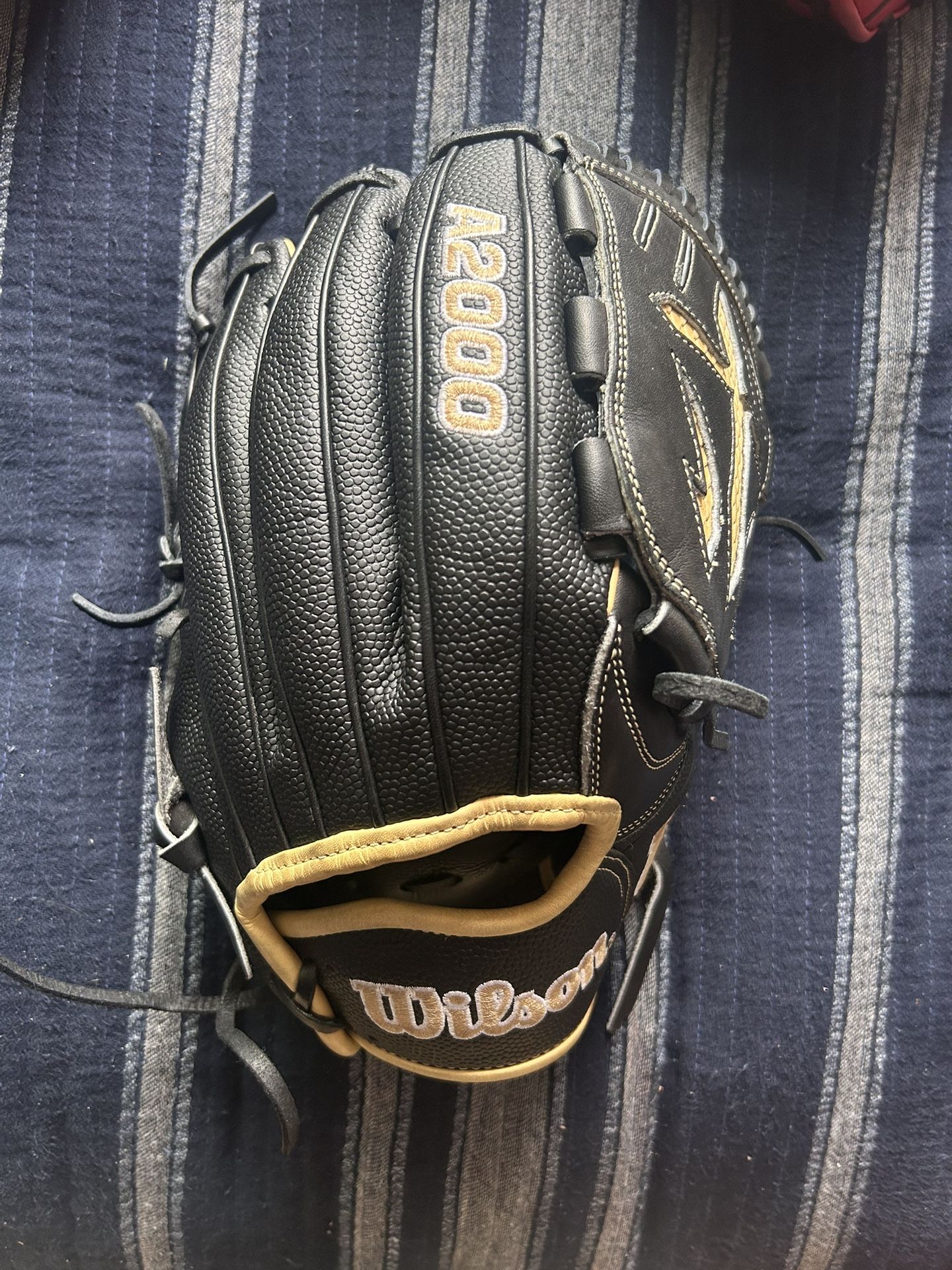 Wilson A2000 Pitchers glove