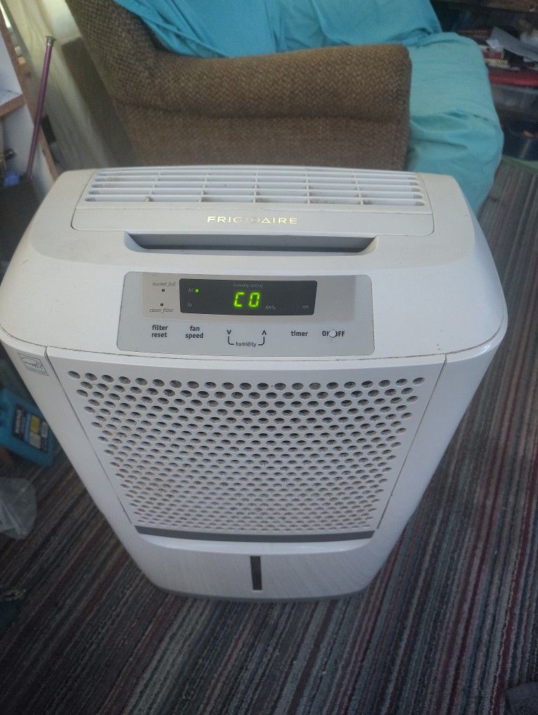 Frigidaire
30-Pint Dehumidifier