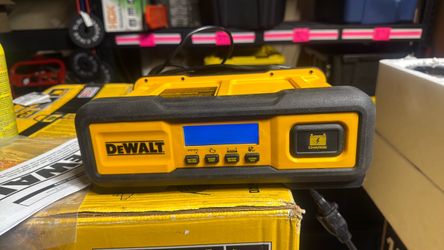 DeWalt Battery Charger with LCD Display