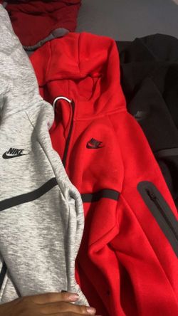 Nike tech small