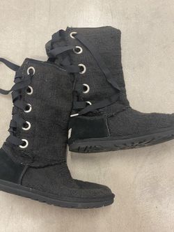 Ugg Heirloom Lace up Boots size 7