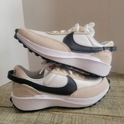 Nike Waffle Trainer 2 SE Sneakers - White/Black/Tan