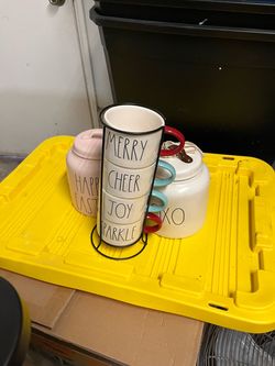 Rae Dunn Stacking Mugs Set with Rack