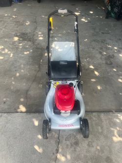Honda HRR216 Series self-propelled gas