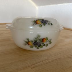 Arcopal France Vintage Baking Dish W/ Lid