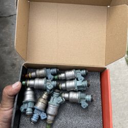 Fox body mustang 24lb Injectors 