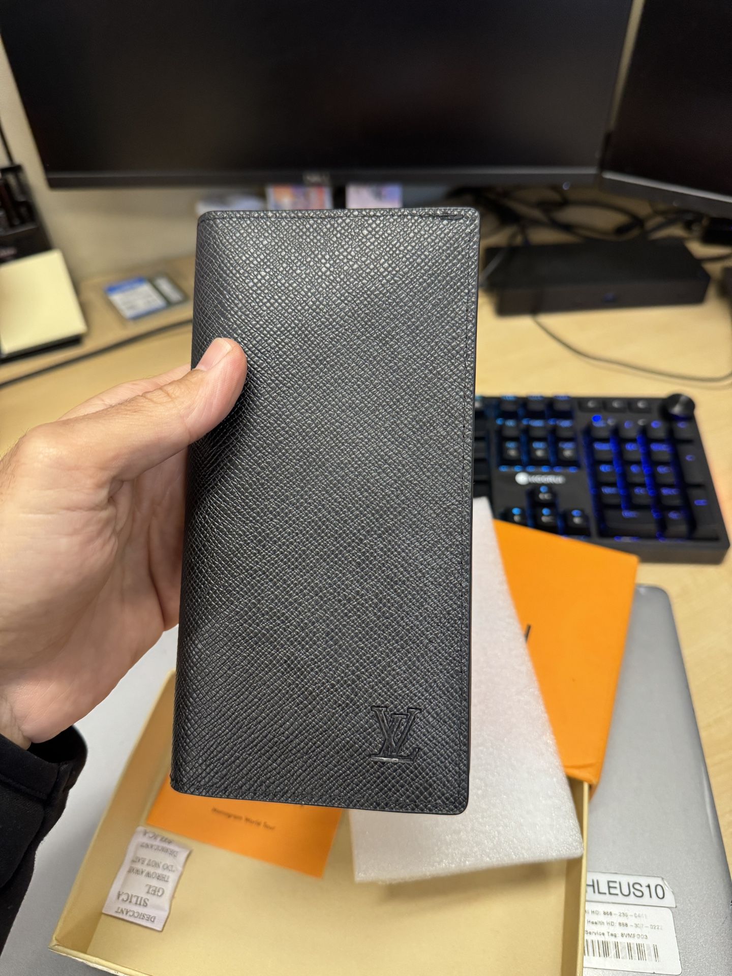 Louis Vuitton M62665 Brazza Wallet 