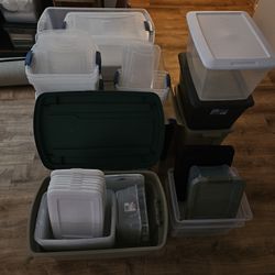 28 Plastic Storage Bins & Lids