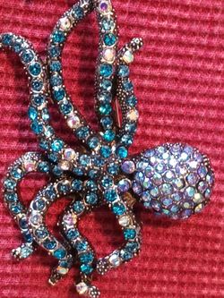 New Octopus Brooch with Sparkling Rhinestones