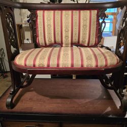 Antique Chair Really Neat