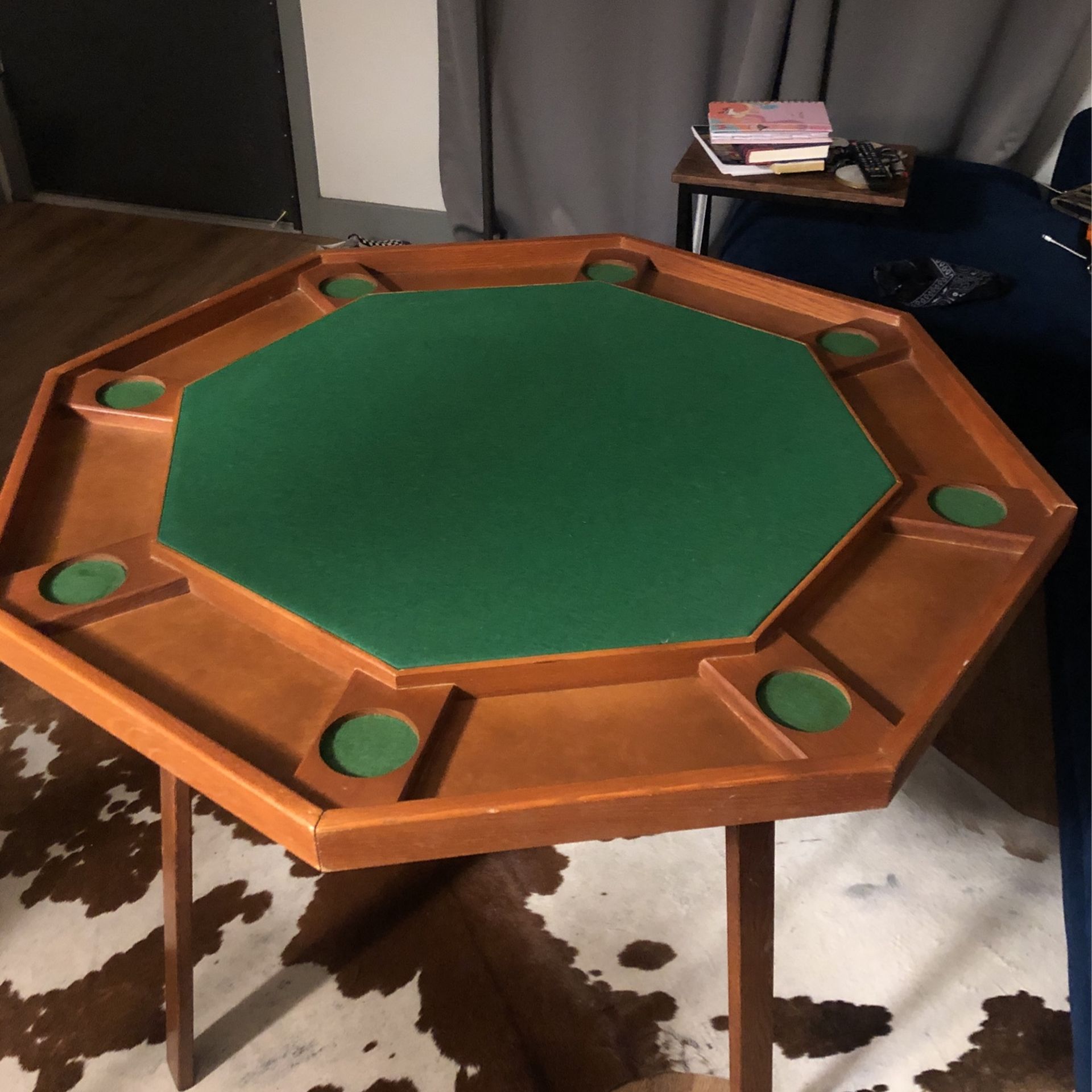 Poker Table
