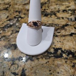 NEW 585 Rose gold with Natural sapphire Zirconia 2.9 gr ring size 9