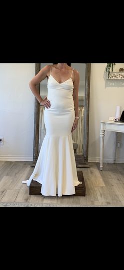 grace loves lace clo crepe wedding dress for Sale in Irvine, CA - OfferUp
