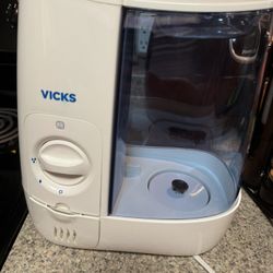 Vicks Warn Air Humidifier 