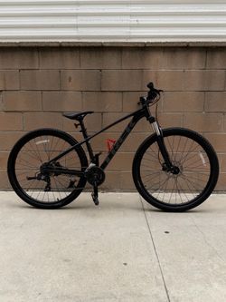 Trek Marlin 5 Medium 29"
