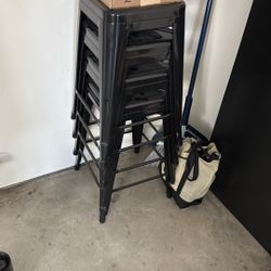4 Bar Stools